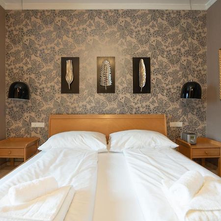 Apartment With A Balcony - 15 Min To City Center Wien Exteriör bild